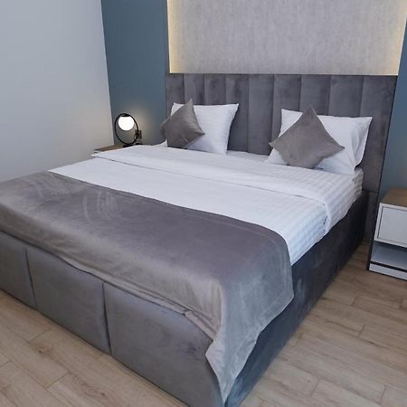B&M Hotel Jerevan Eksteriør bilde